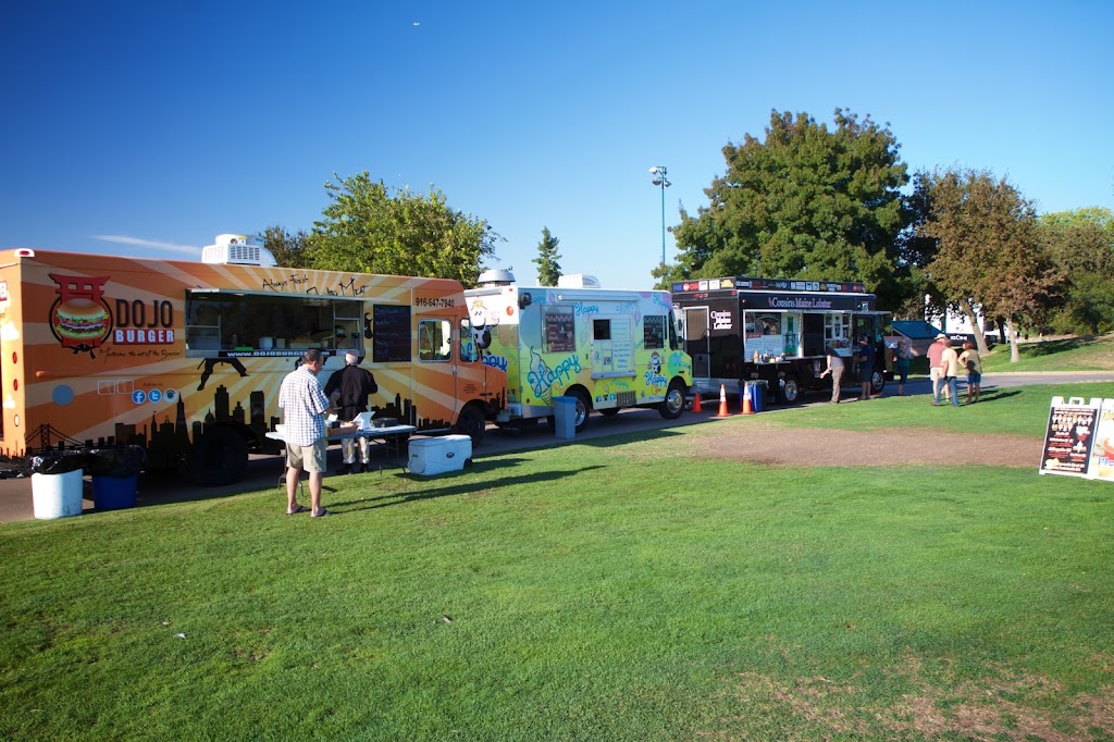 Food Truck Cinema | 5880 Woodcreek Oaks Blvd, Roseville, CA 95747, USA | Phone: (916) 750-0035