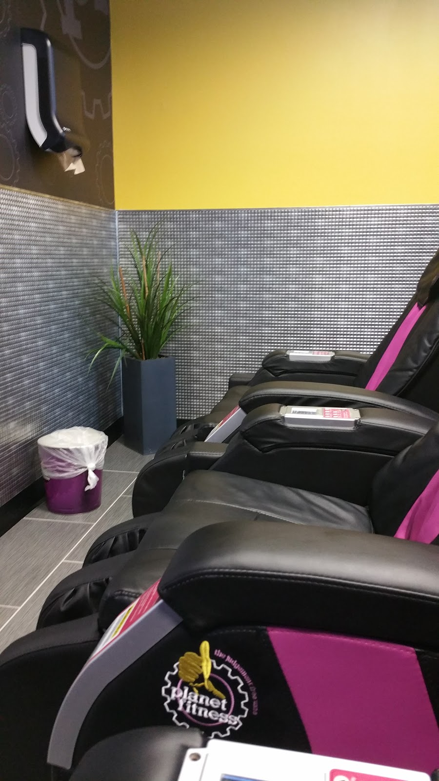 Planet Fitness | 2956 10, Morris Plains, NJ 07950, USA | Phone: (973) 998-0989