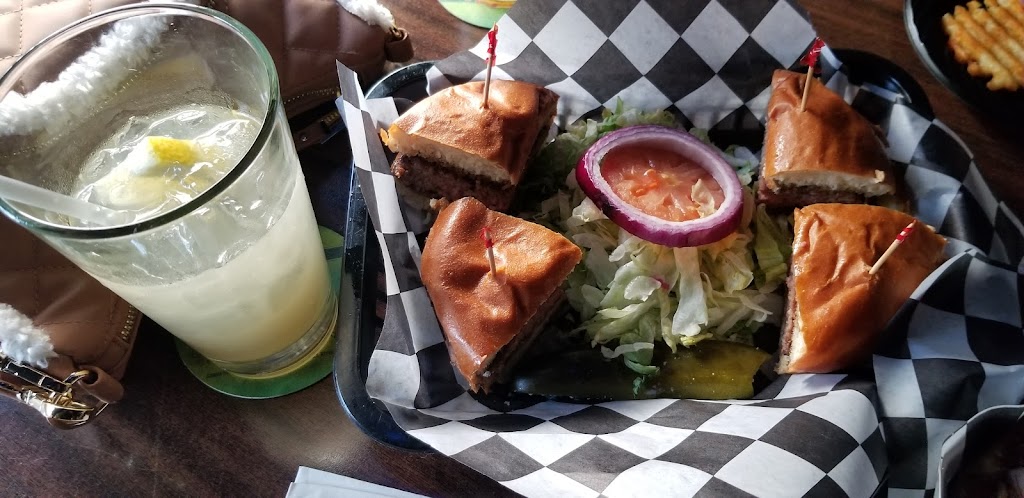 Players Sports Pub & Grill | 4060 Sunrise Blvd, Fair Oaks, CA 95628, USA | Phone: (916) 967-8492