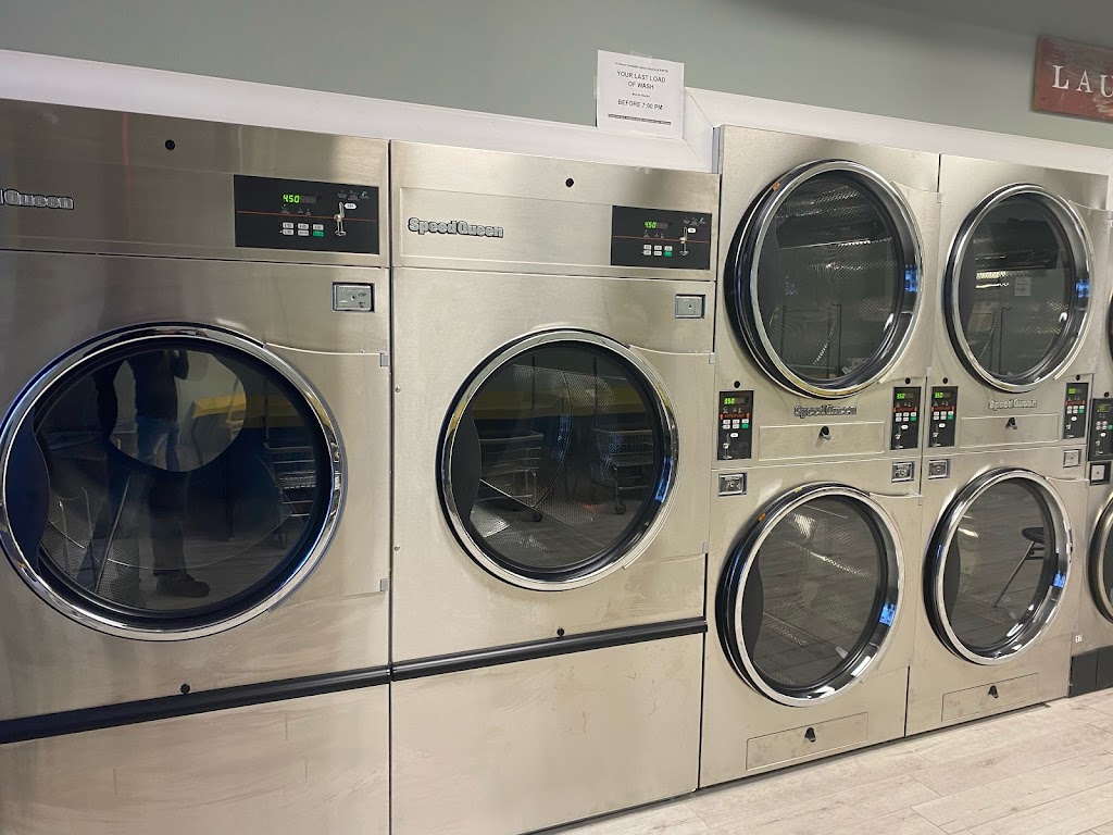 Orono Coin Laundry | 2160 Wayzata Blvd, Long Lake, MN 55356 | Phone: (952) 476-6789