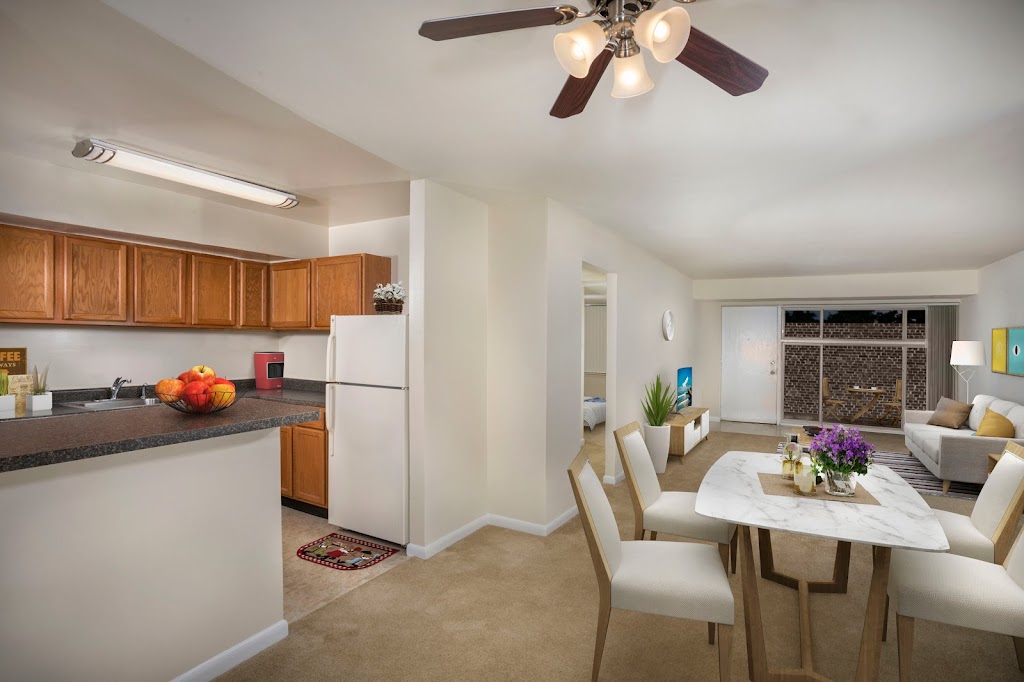 Lansdowne Village Apartments | 1720 Brightseat Rd, Hyattsville, MD 20785 | Phone: (301) 484-1000