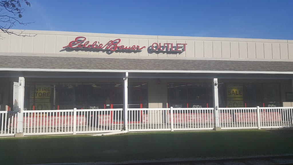 Eddie Bauer Outlet | 9911 Avon Lake Rd Suite 270, Burbank, OH 44214, USA | Phone: (330) 948-1529