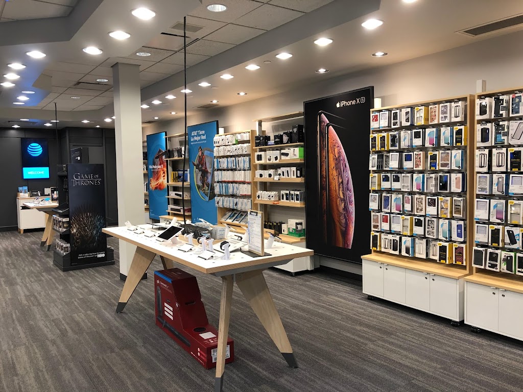 AT&T Store | 7611 W Thomas Rd Fl 1, Phoenix, AZ 85033 | Phone: (623) 299-8742