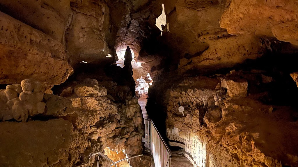 Cave of the Mounds | 2975 Cave of the Mounds Rd, Blue Mounds, WI 53517, USA | Phone: (608) 437-3038
