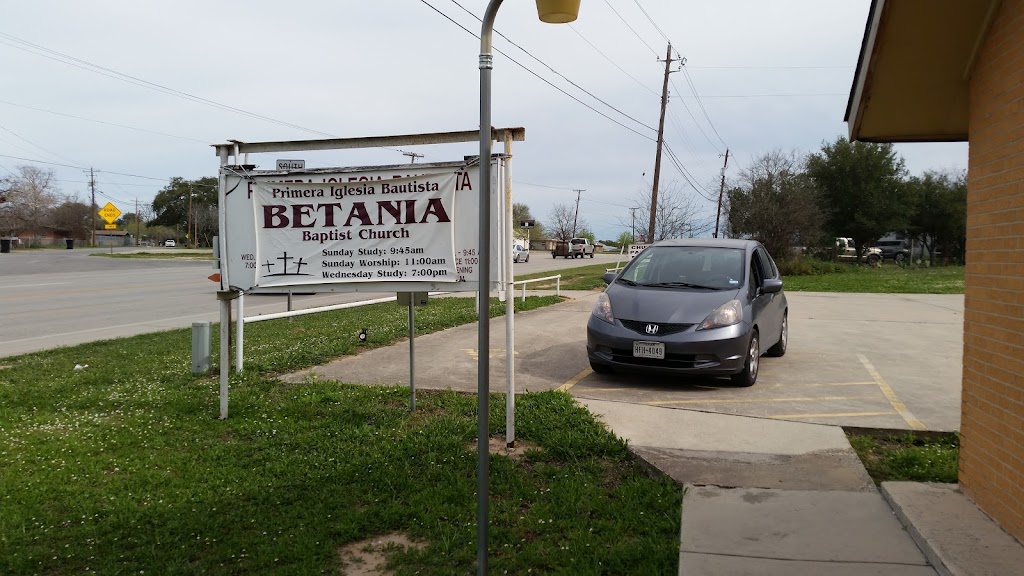 Betania Baptist Mission | 404 E Hondo Ave, Devine, TX 78016, USA | Phone: (325) 617-6504