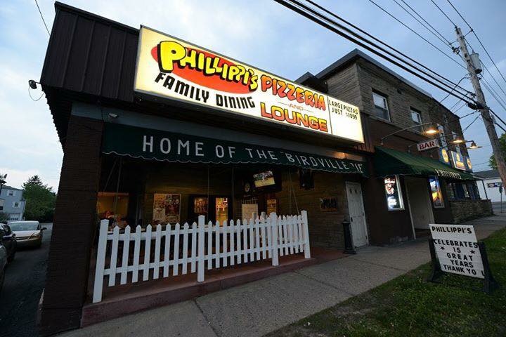 Phillippis Family Dining | 2105 Freeport Rd, Natrona Heights, PA 15065, USA | Phone: (724) 226-3505