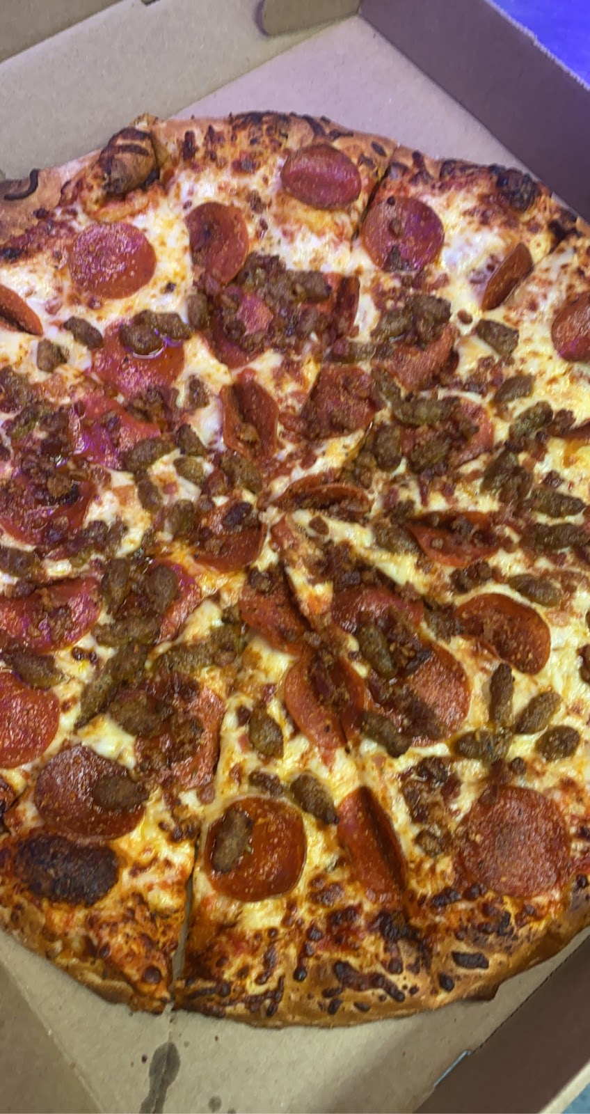 Foxs Pizza Den | 76 Greensburg St, Delmont, PA 15626 | Phone: (724) 468-3300