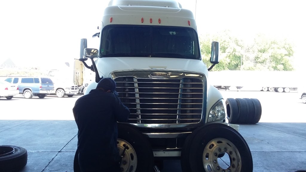 Gardner Trucking | 2577 W Yosemite Ave, Manteca, CA 95337, USA | Phone: (209) 249-3200