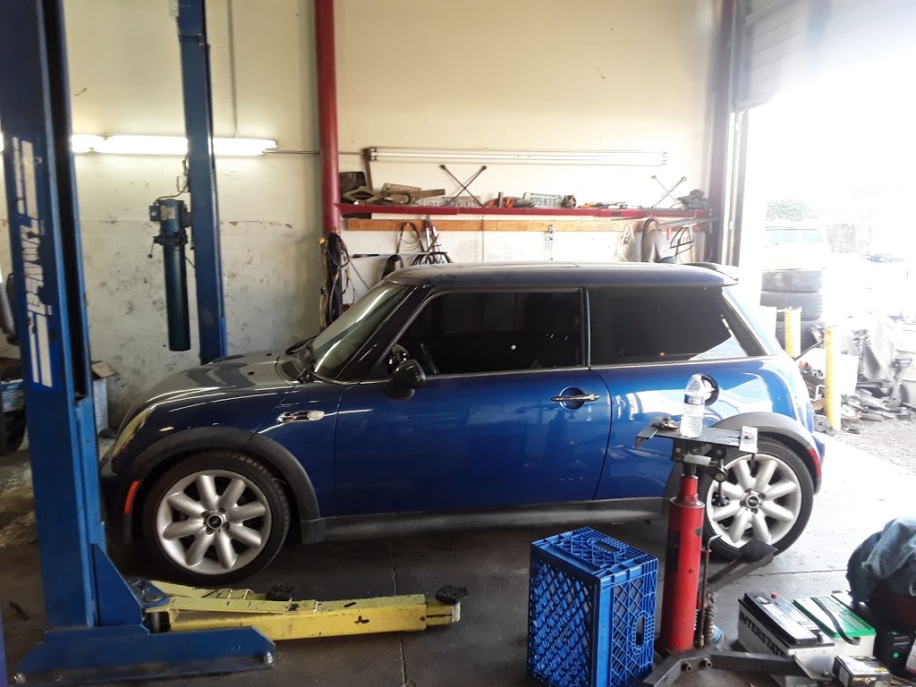 Sauls Phoenix Auto Shop | 7906 N 68th Ave unit b, Glendale, AZ 85303, USA | Phone: (623) 340-9517 Sauls Phoenix Auto Shop | 7906 N 68th Ave unit b, Glendale, AZ 85303, USA | Phone: (623) 340-9517