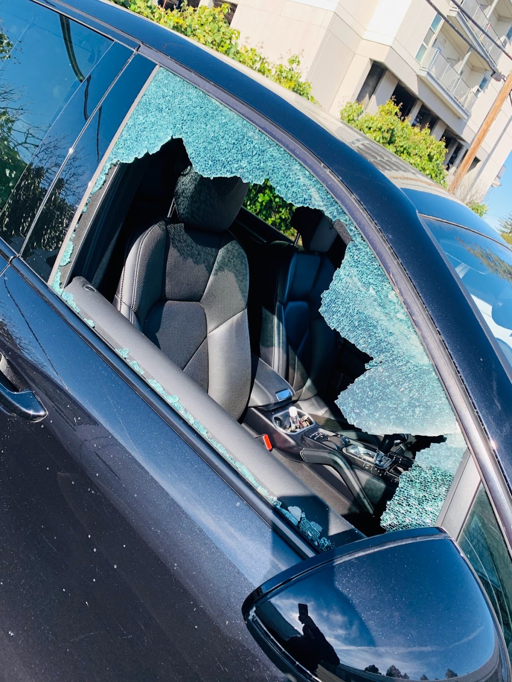 Cln Mobile Auto Glass Repair & Replacement | 3855 W 111th Pl, Inglewood, CA 90303, USA | Phone: (323) 317-3075