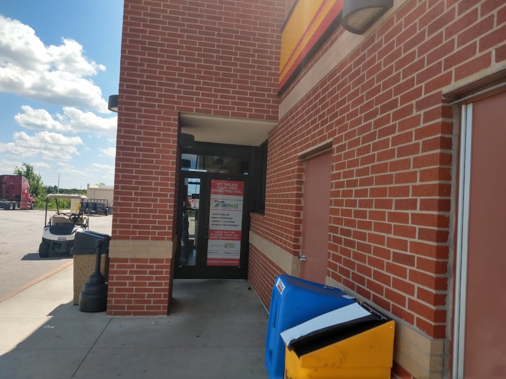 Loves Travel Stop | 13945 Missouri Bottom Rd, Bridgeton, MO 63044, USA | Phone: (314) 291-9416