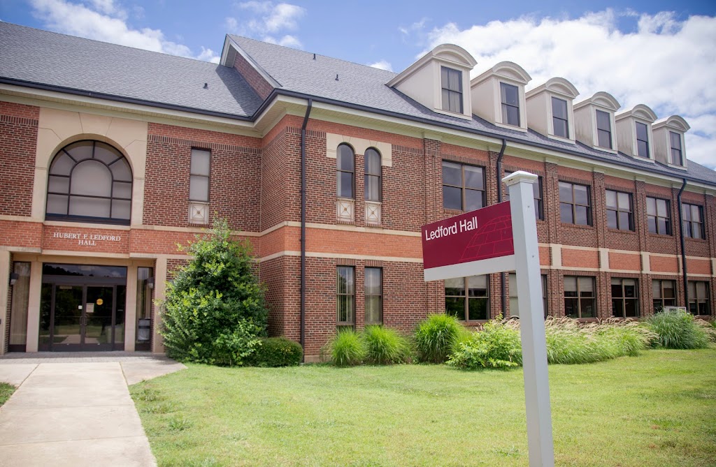 Meredith College | 3800 Hillsborough St, Raleigh, NC 27607, USA | Phone: (919) 760-8600