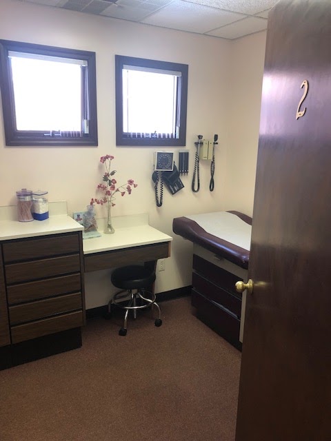 Southfield Premier Urgent Care and Walk-In Clinic | 17070 W 12 Mile Rd # A, Southfield, MI 48076 | Phone: (248) 559-2280