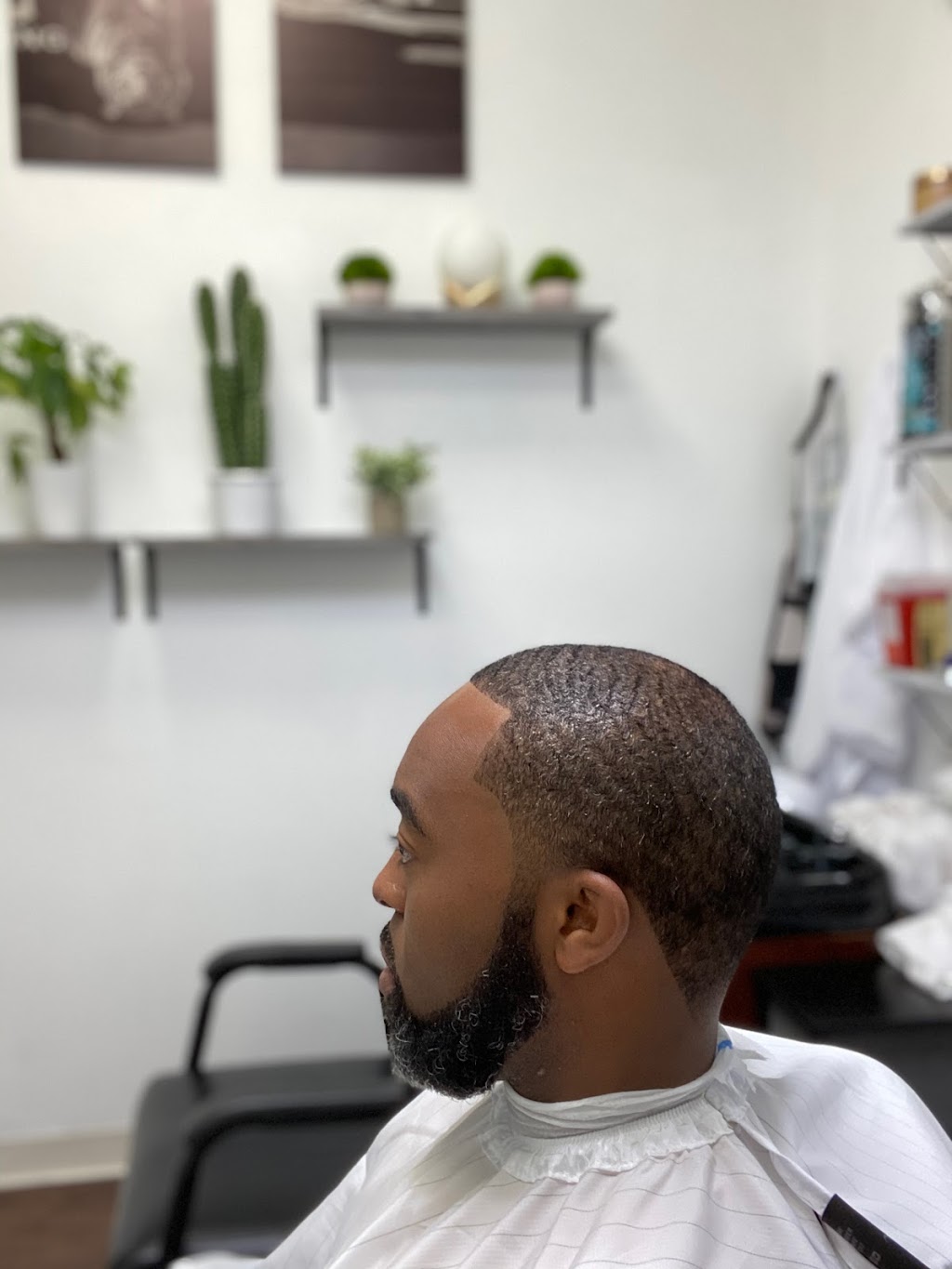 Organic barber | 4709 W Parker Rd #420, Plano, TX 75093, USA | Phone: (214) 405-8745