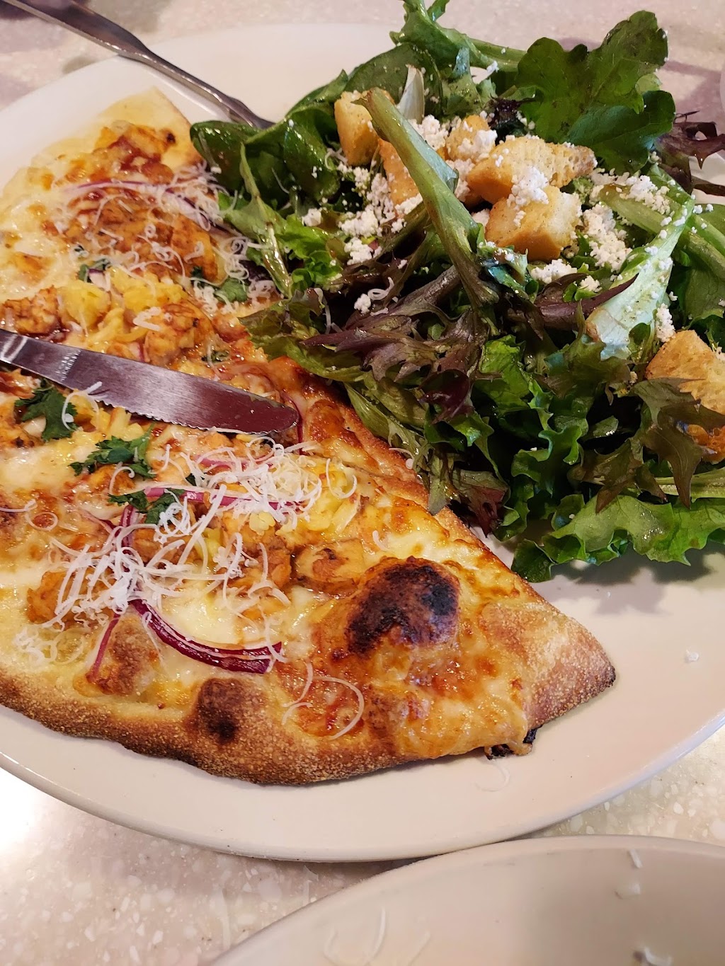 Brixx Wood Fired Pizza + Craft Bar | 300 Indian Lake Blvd, Hendersonville, TN 37075, USA | Phone: (615) 590-7892