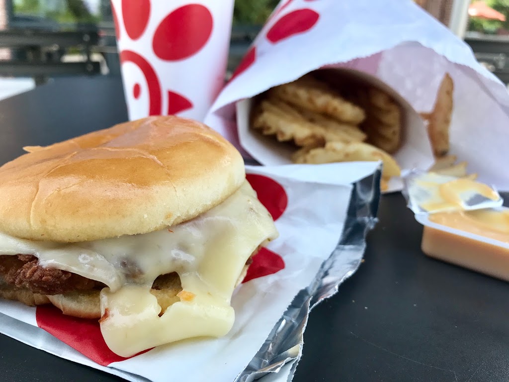 Chick-fil-A | 6212 College Dr, Suffolk, VA 23435, USA | Phone: (757) 686-4633