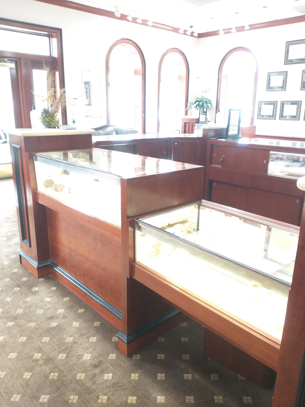 Lordos Diamonds | 9222 Clayton Rd, St. Louis, MO 63124 | Phone: (314) 432-8008