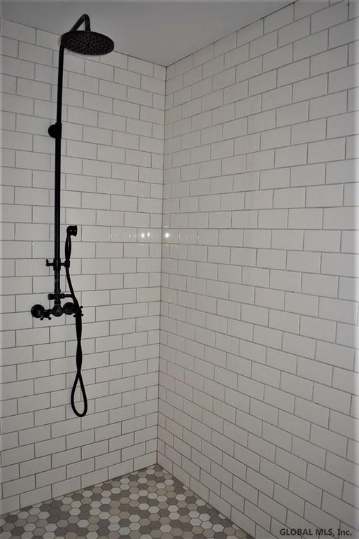 Mycek Roofing and Remodeling | 146 Market St, Amsterdam, NY 12010, USA | Phone: (518) 225-8845