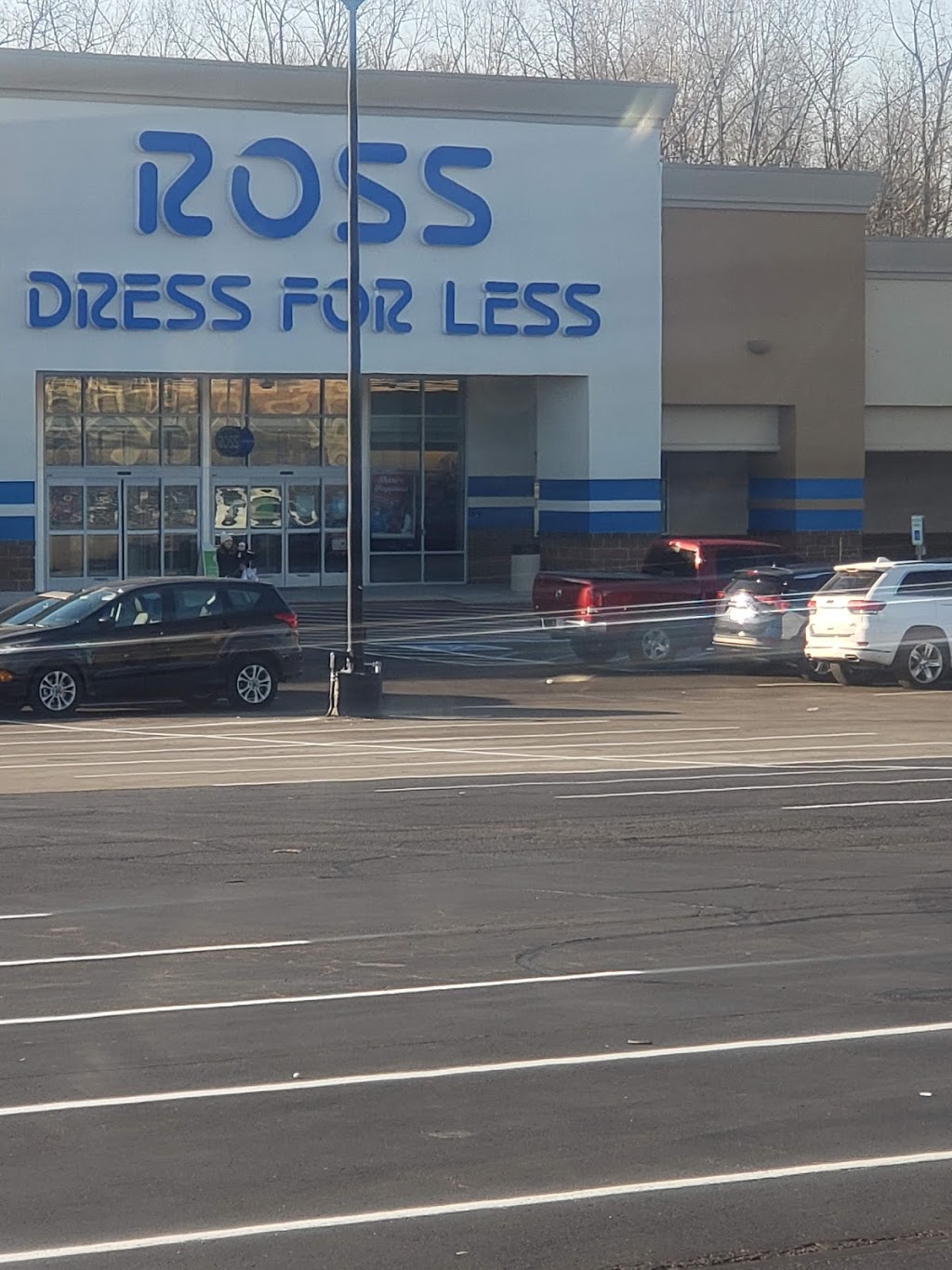 Ross Dress for Less | 9707 E Washington St, Indianapolis, IN 46229, USA | Phone: (317) 897-9734