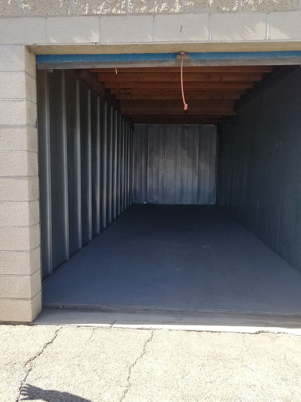 Vineyard West Mini Storage | 8646 Vineyard Ave, Rancho Cucamonga, CA 91730, USA | Phone: (909) 989-8901