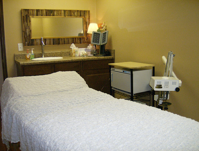 Massage and Skin Care Solutions | 2531 Landmark Dr #205, Clearwater, FL 33761, USA | Phone: (727) 485-3737