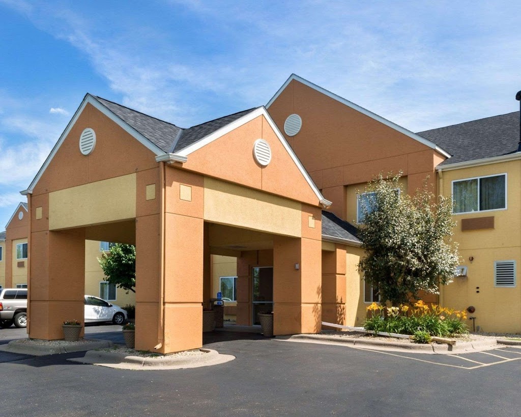 Quality Inn | 17605 Kenrick Ave, Lakeville, MN 55044, USA | Phone: (952) 898-3700