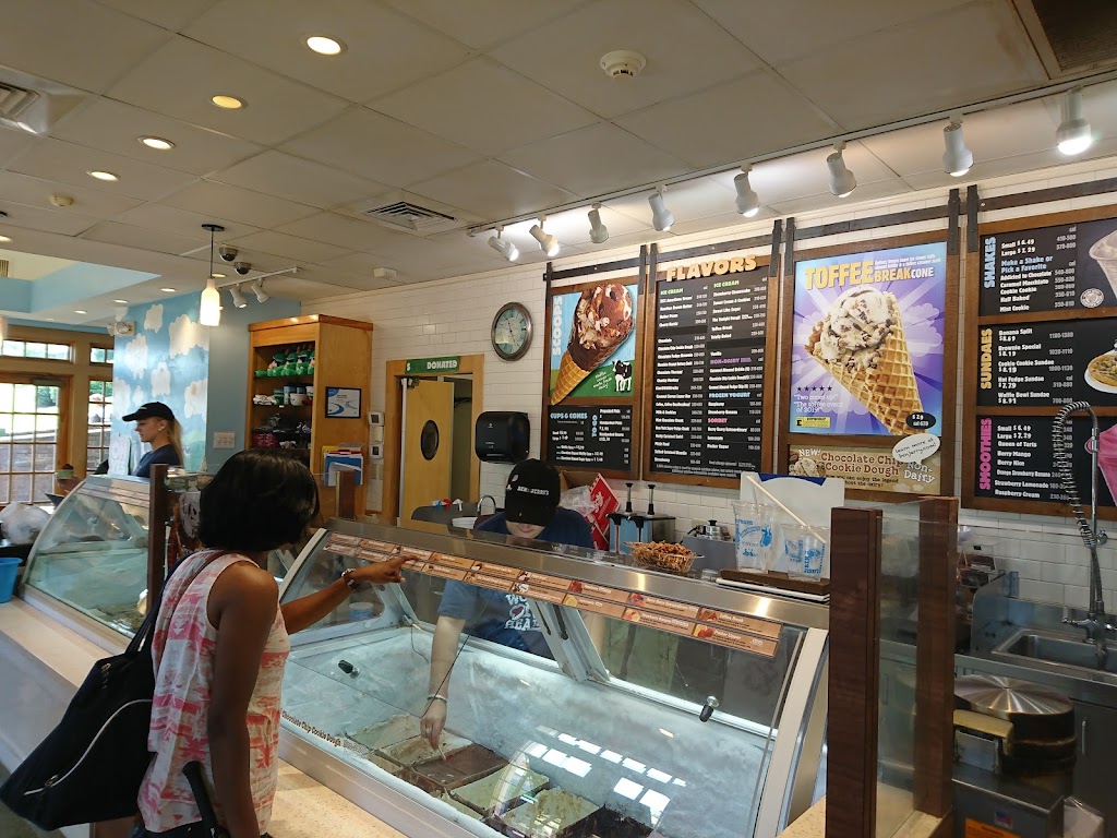 Ben & Jerry’s | 332 Water St Building L, Yorktown, VA 23690, USA | Phone: (757) 969-1990