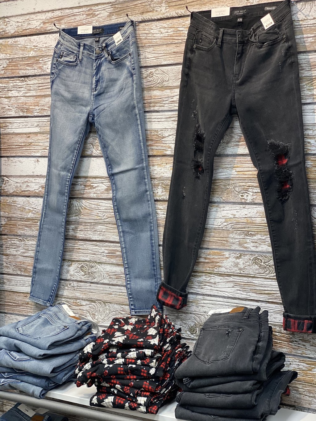 Forever Kindred Boutique | 297 Evans City Rd, Butler, PA 16001, USA | Phone: (724) 256-5603