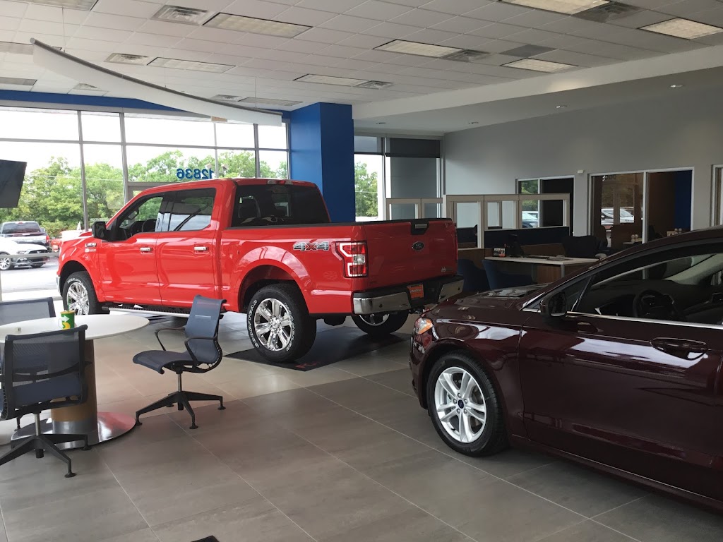 Pettus Automotive | 12836 MO-21, De Soto, MO 63020, USA | Phone: (636) 337-7777