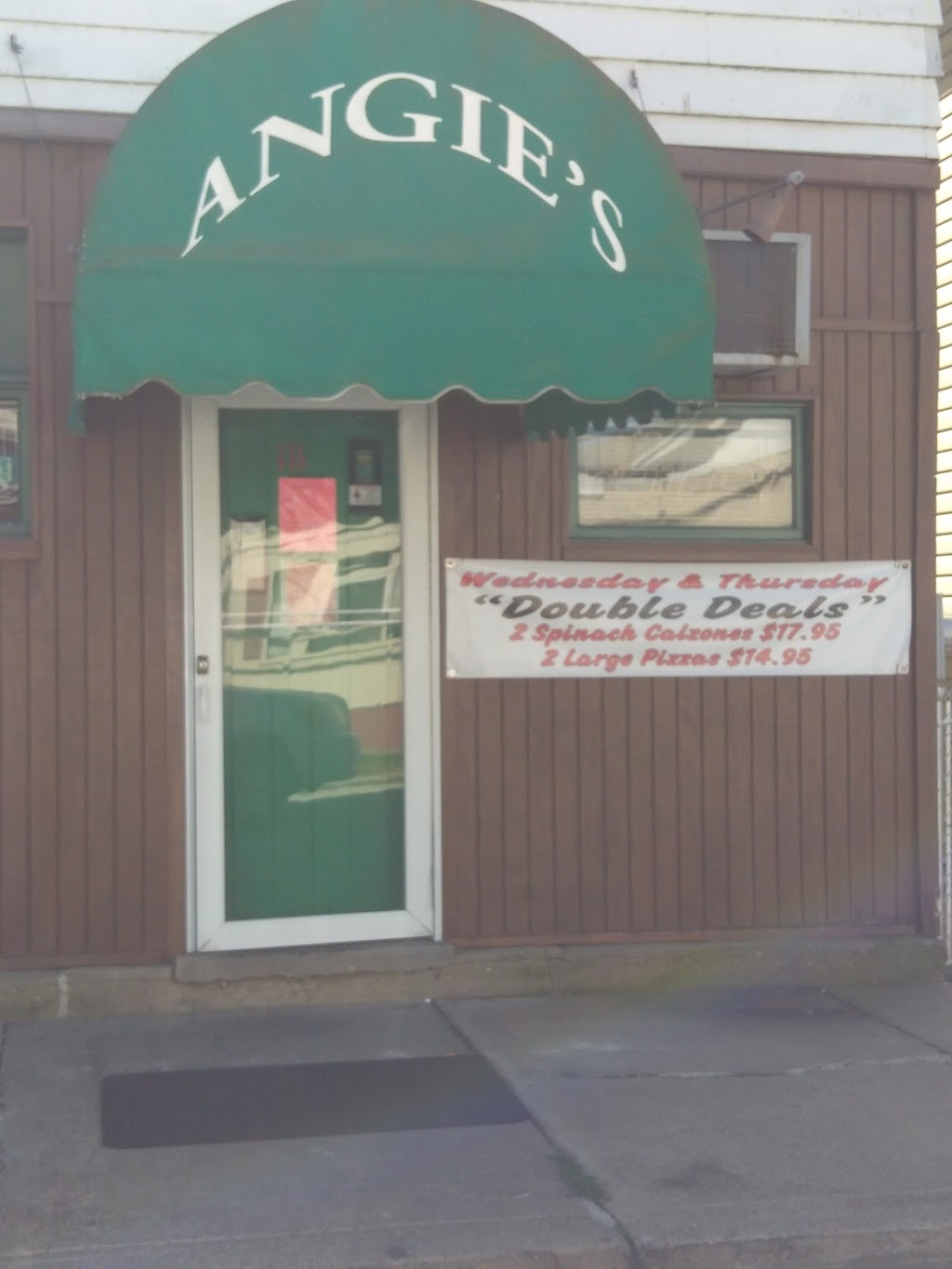 Angies Restaurant | 111 Middle Ave, Wilmerding, PA 15148, USA | Phone: (412) 829-7663