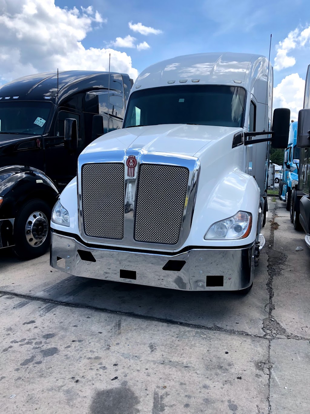Summerlin Trucks LLC | 4500 Moreland Ave, Conley, GA 30288, USA | Phone: (404) 398-3560