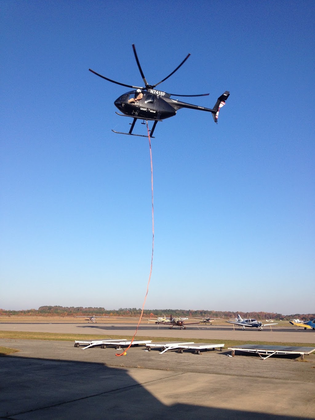 Chesapeake Bay Helicopters | 5202 W Military Hwy, Chesapeake, VA 23321, USA | Phone: (757) 465-9936