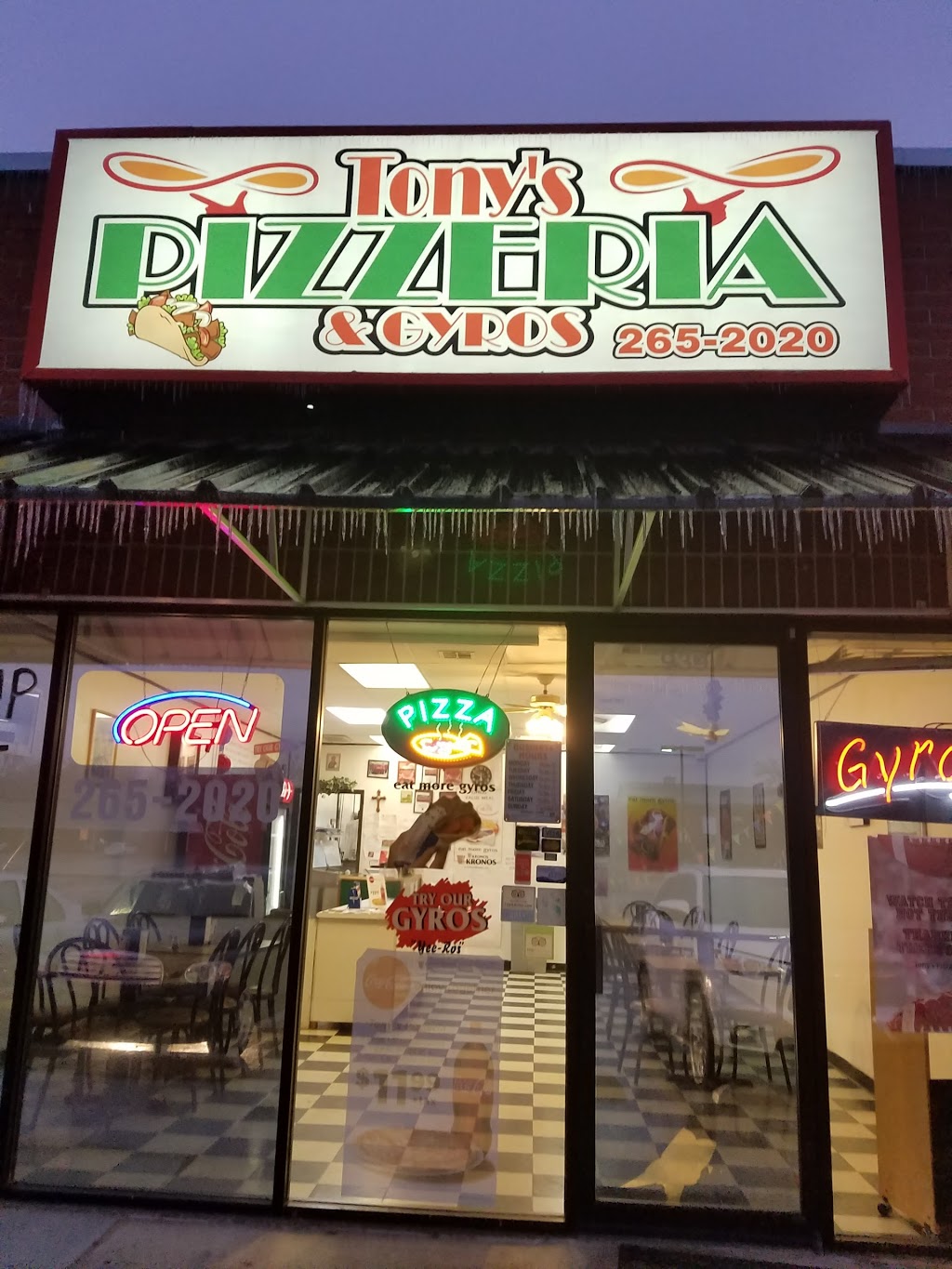 Tonys Pizzeria and Gyros | 939 Cornwell Dr, Yukon, OK 73099, USA | Phone: (405) 265-2020