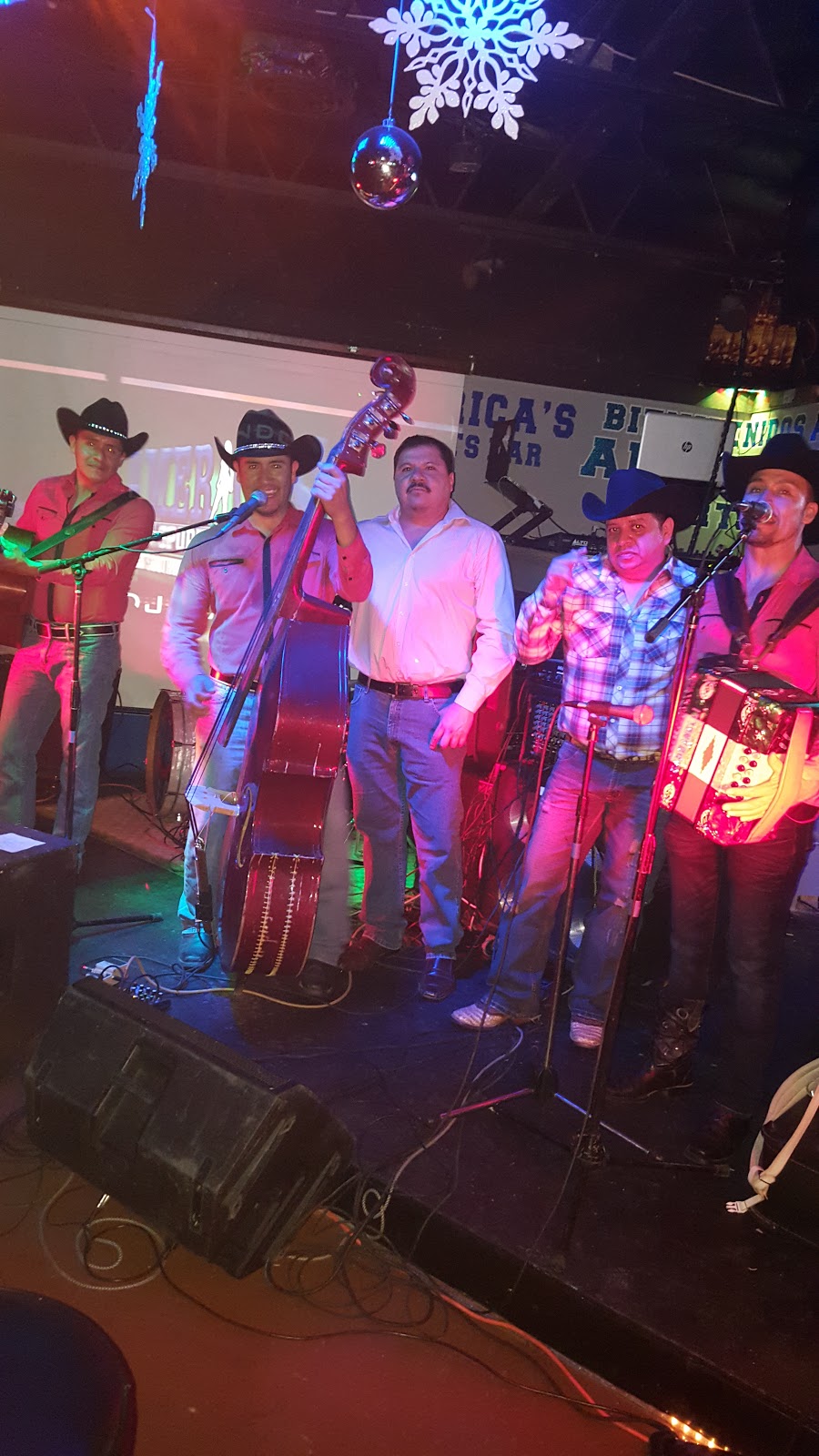 Americas Sports Bar | 303 N Great SW Pkwy, Arlington, TX 76011, USA | Phone: (214) 952-6710