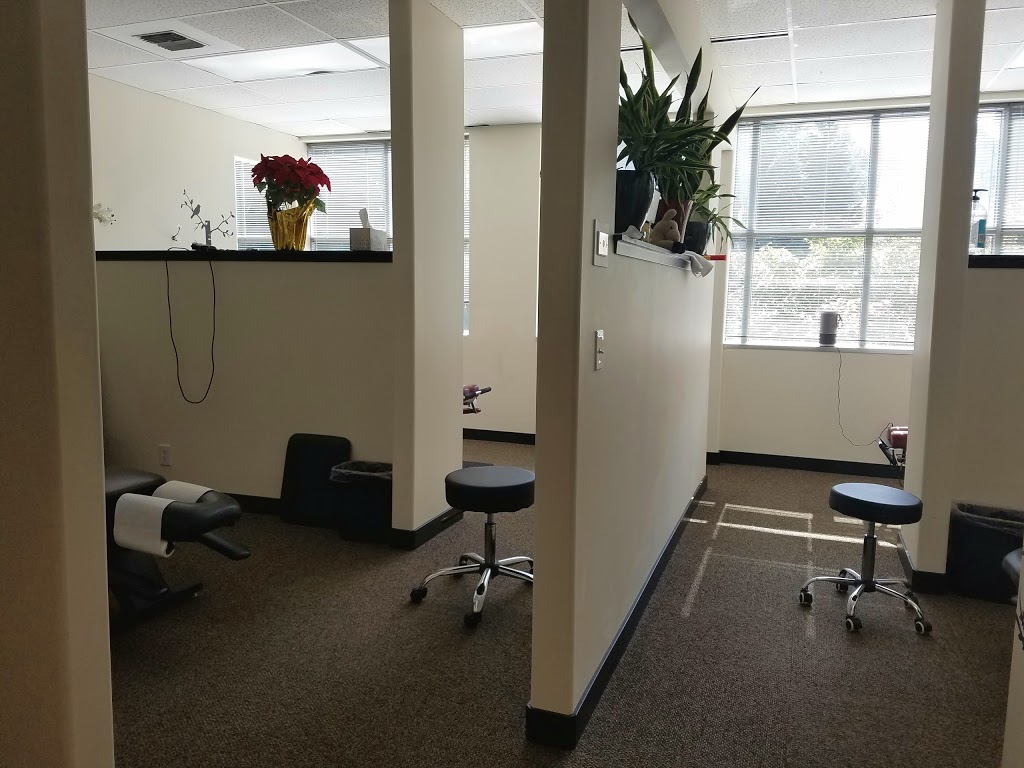 Discover Chiropractic - Bothell | 22833 Bothell Everett Hwy #202, Bothell, WA 98021, USA | Phone: (425) 949-5815