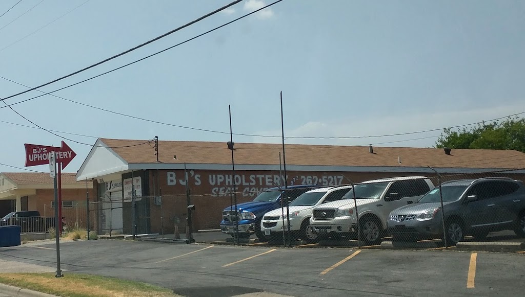 B Js Upholstery Shop | 2818 E Main St, Grand Prairie, TX 75050, USA | Phone: (972) 262-5217