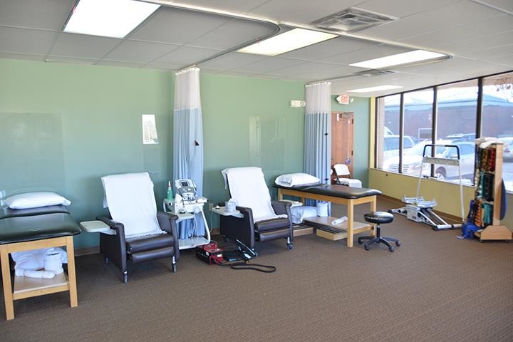 Husker Rehab - South Lincoln | 4445 S 86th St Suite 100, Lincoln, NE 68526, USA | Phone: (402) 261-4739