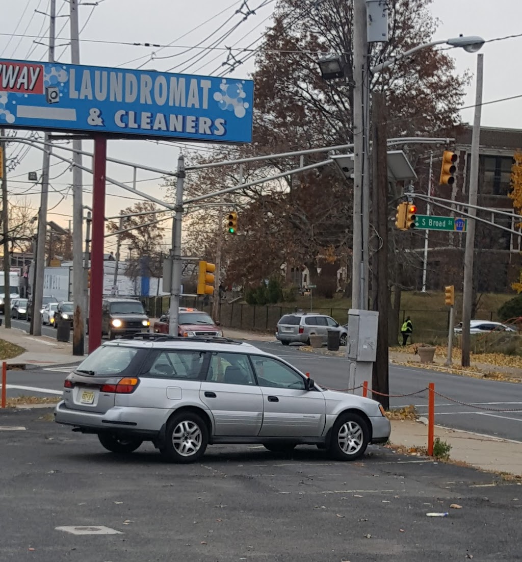 Bayway Laundromat | 699 S Broad St, Elizabeth, NJ 07202, USA | Phone: (908) 344-6635