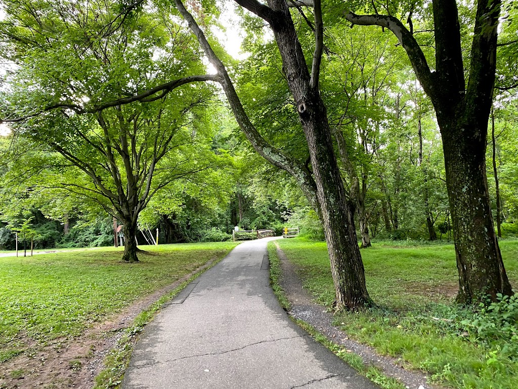 Sligo-Bennington Neighborhood Park | 599 Bennington Dr, Silver Spring, MD 20910, USA | Phone: (301) 495-2595