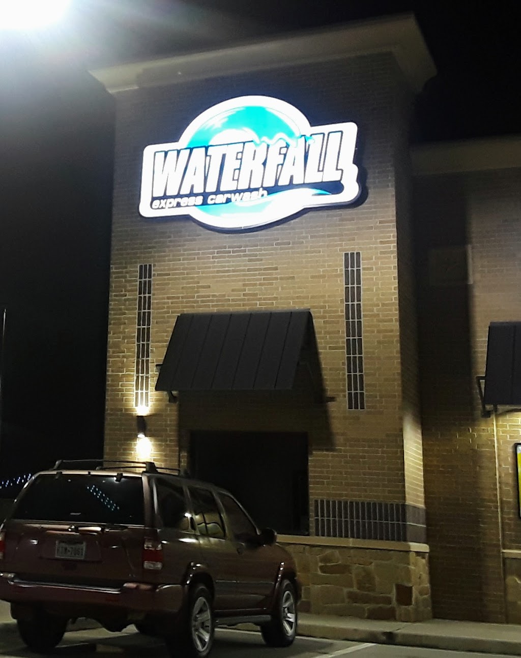 Waterfall Express Car Wash | 21823 Clay Rd, Katy, TX 77449, USA | Phone: (713) 271-1851