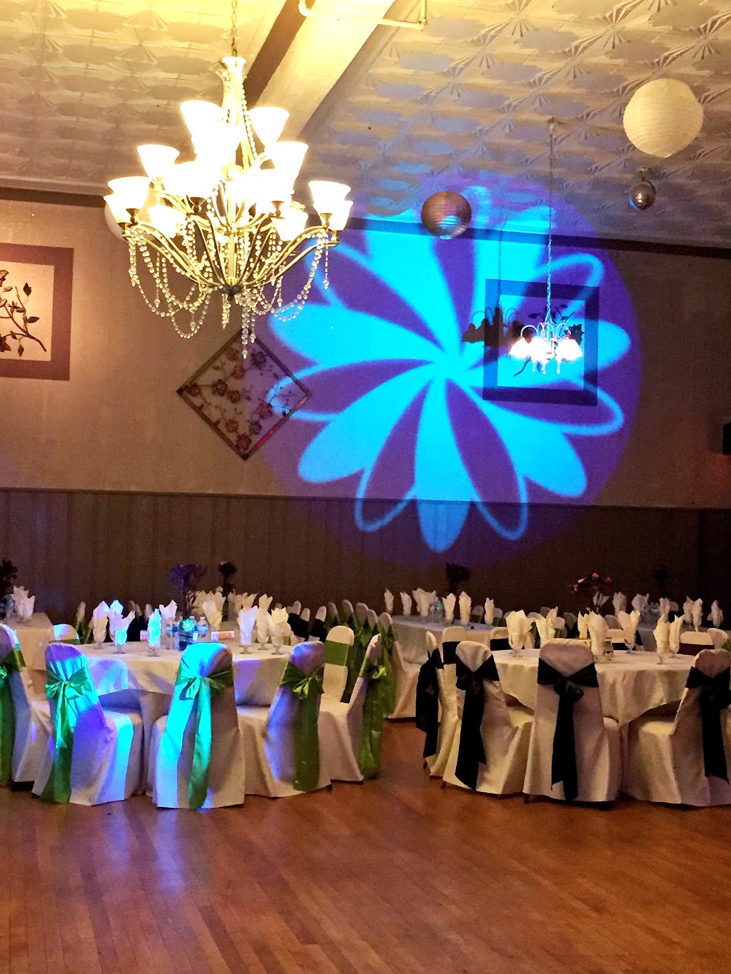 BJ Polonia Liquor Store, Bar & Banquet Hall | 126 Ray St, Garfield, NJ 07026, USA | Phone: (973) 272-3377