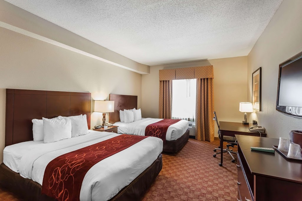 Comfort Suites Suffolk - Chesapeake | 5409 Plummer Blvd, Suffolk, VA 23435, USA | Phone: (757) 337-4011