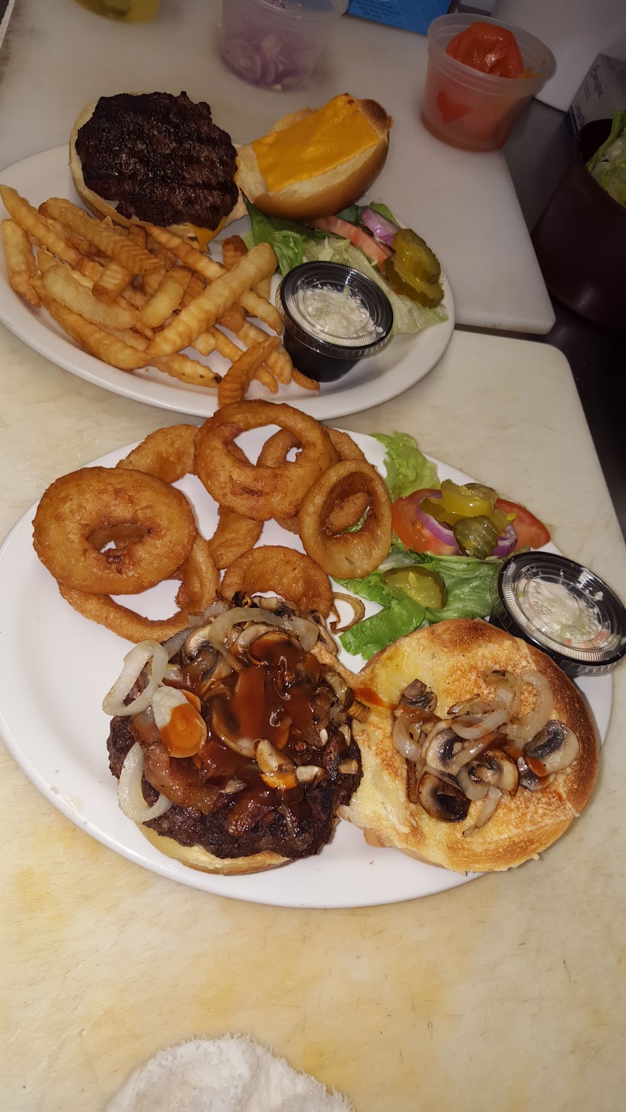 Time Out Sports Cafe | 616 S Oyster Bay Rd, Hicksville, NY 11801, USA | Phone: (516) 933-7933
