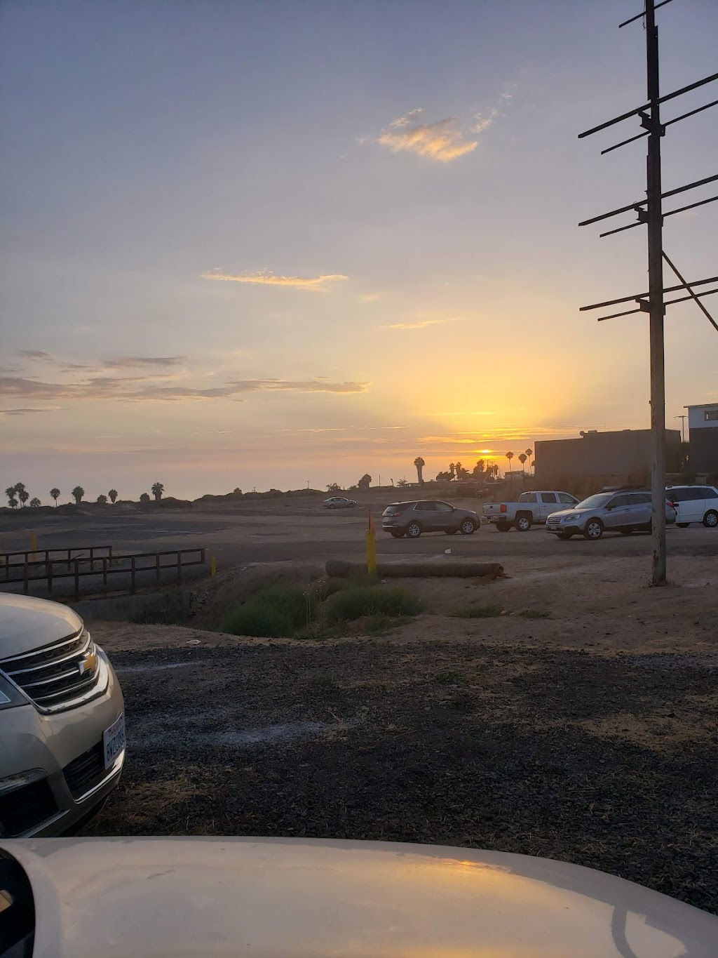 Chevron Puerto Nuevo | Av. Hipólito Rentería 2, Primo Tapia, 22710 Rosarito, B.C., Mexico | Phone: 664 633 3100