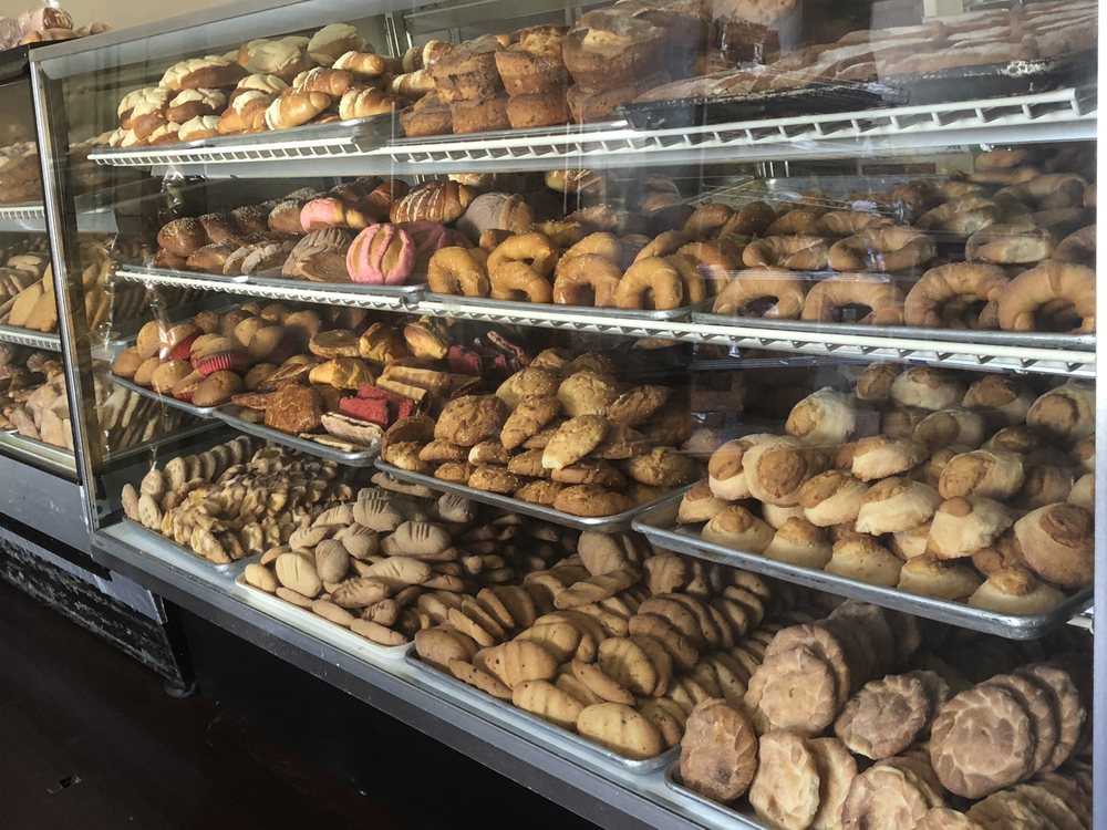 Cafe Con Leche Bakery | 1506 1st St, Los Angeles, CA 90033 | Phone: (213) 884-6968