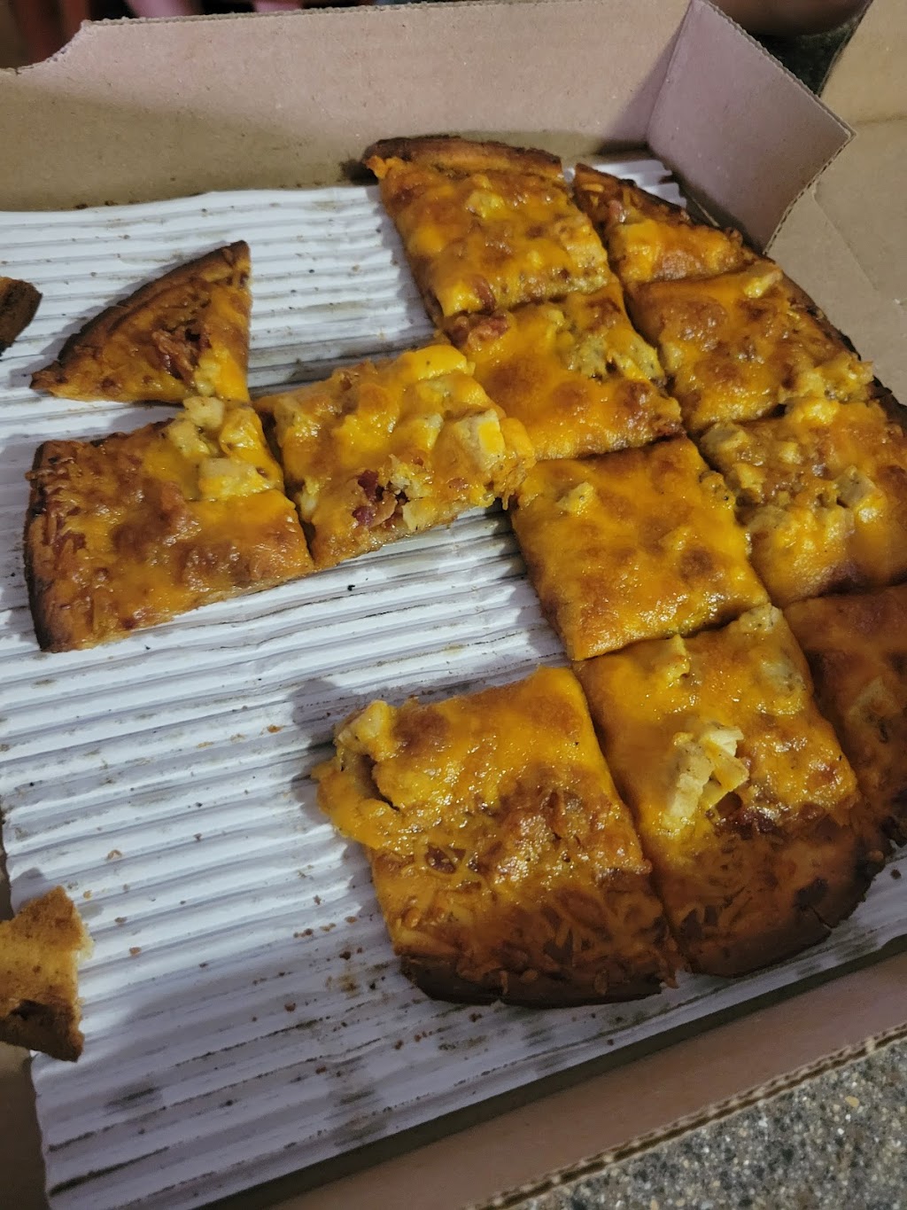 Sarahs Pizza | 224 Market St, Brookville, OH 45309, USA | Phone: (937) 833-6030