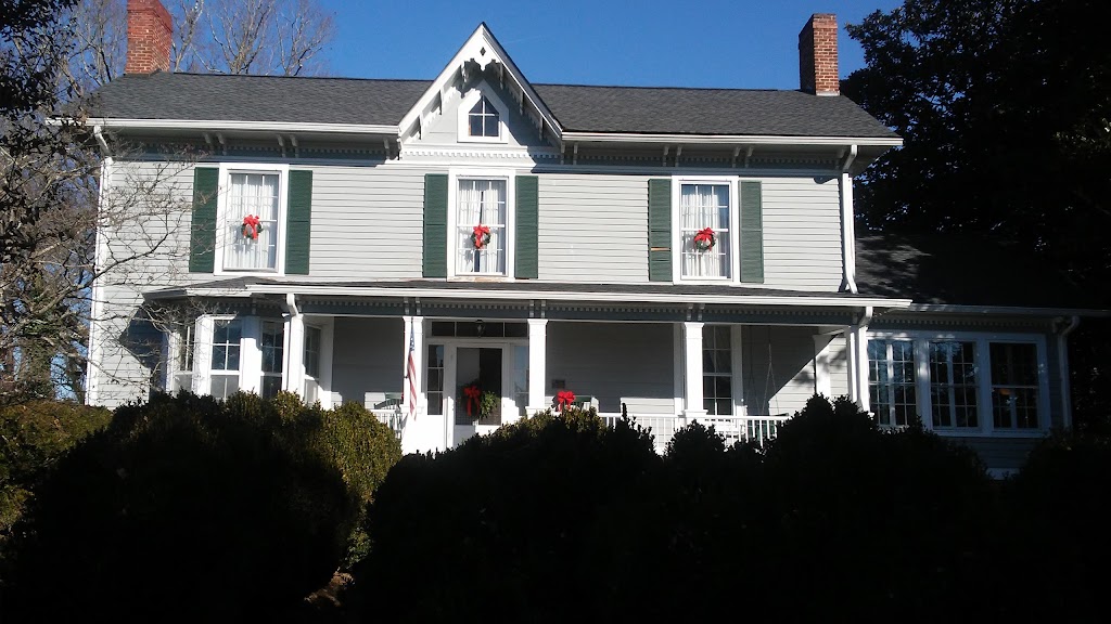 William Alfred Moore House | 202 Moore Ave, Mt Airy, NC 27030, USA | Phone: (336) 325-8248