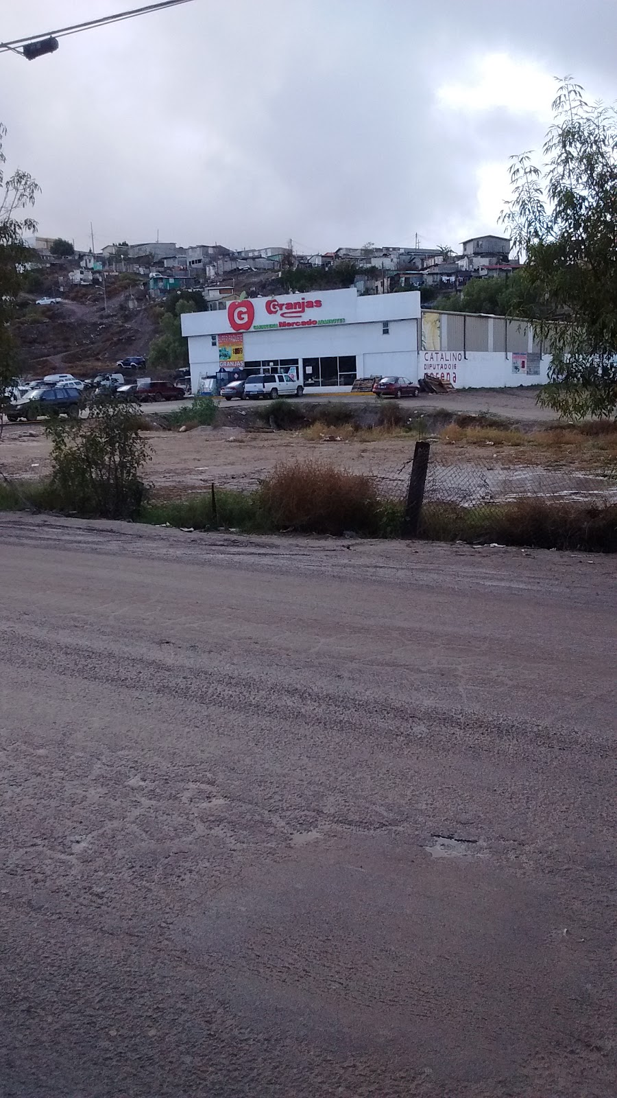 Granjas | Calle Miguel Hidalgo S/N, El Tecolote, 22644 Tijuana, B.C., Mexico | Phone: 664 636 2791