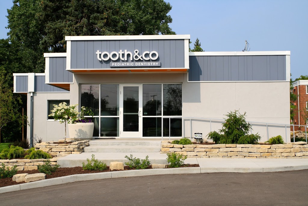 Tooth & Co Pediatric Dentistry | 4330 MN-7, St Louis Park, MN 55416, USA | Phone: (952) 920-8234