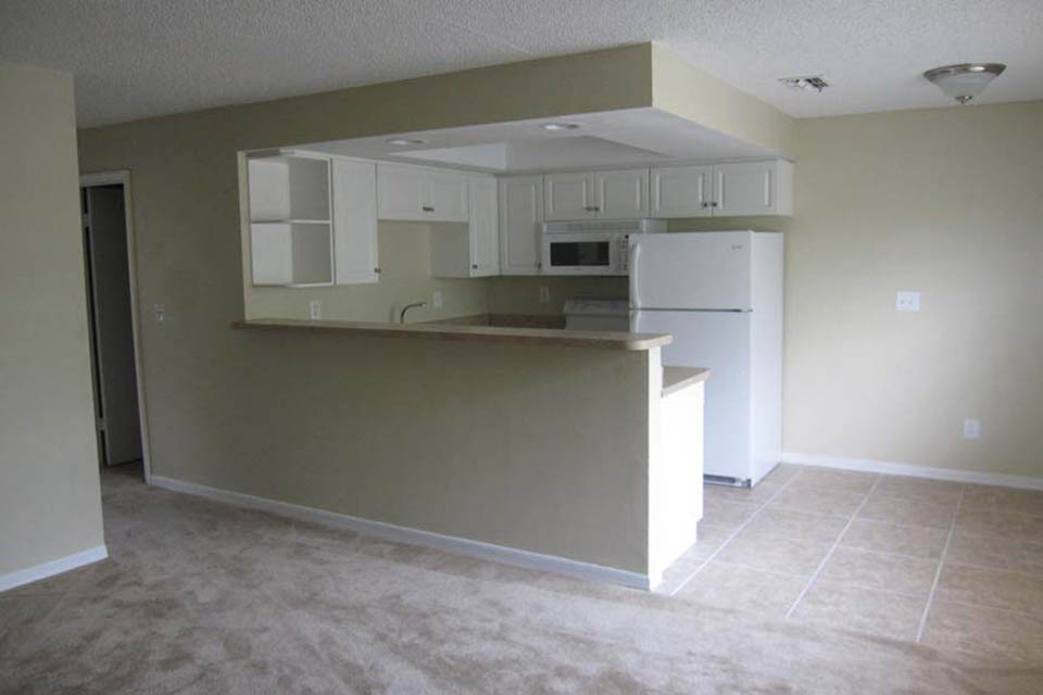 Green Oaks Apartments | 6910 Interbay Blvd, Tampa, FL 33616, USA | Phone: (833) 300-7274